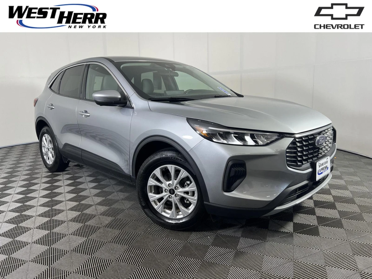 Pre-Owned 2023 Ford Escape Active