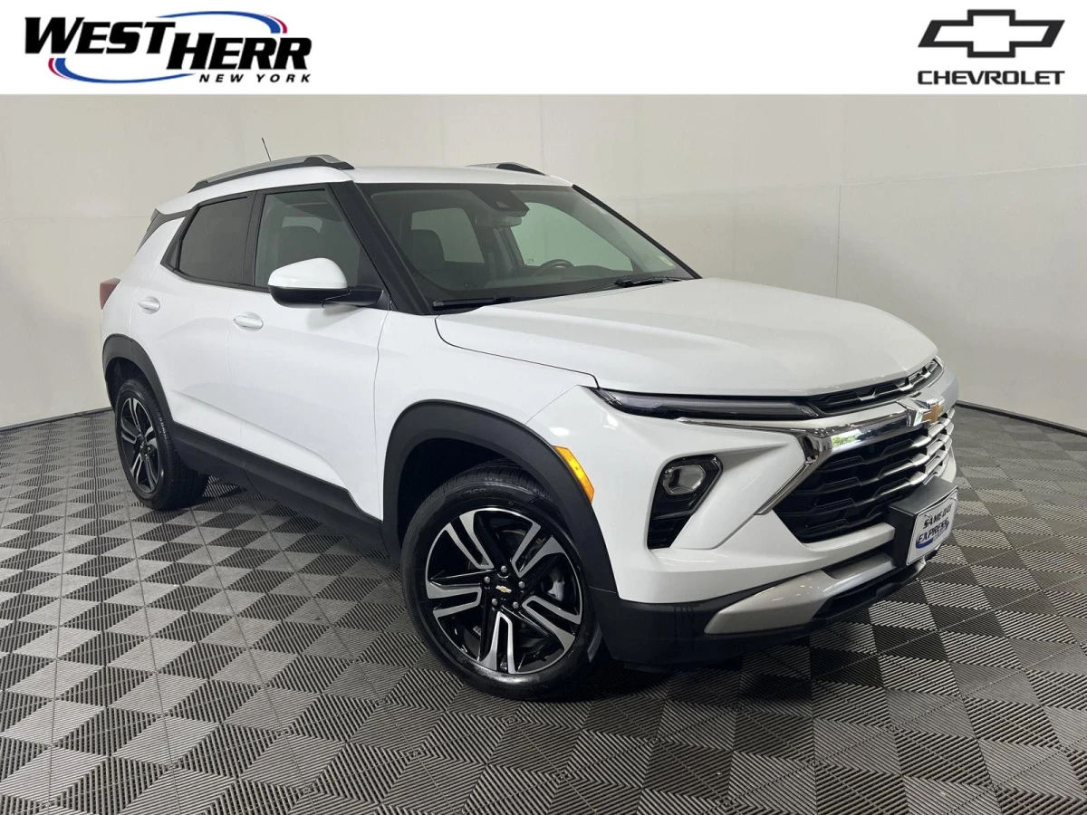 Pre-Owned 2024 Chevrolet Trailblazer LT