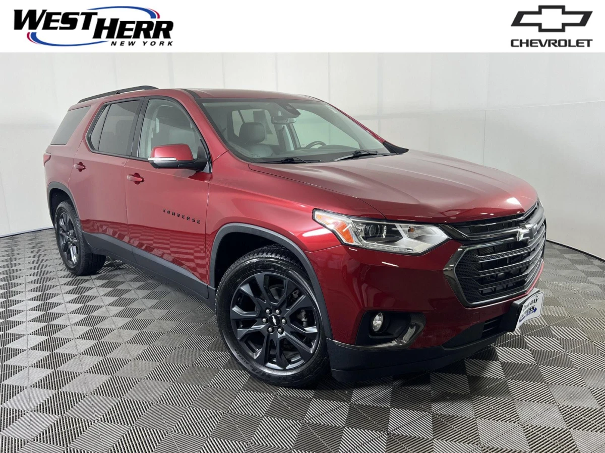 Pre-Owned 2021 Chevrolet Traverse RS