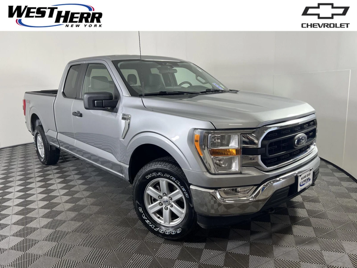 Pre-Owned 2022 Ford F-150 XLT