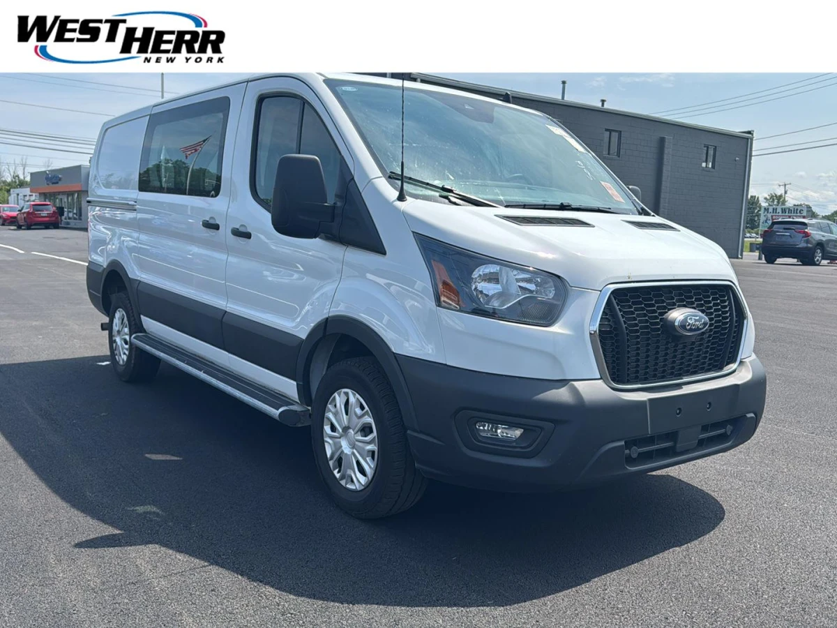 Pre-Owned 2025 Ford Transit 250