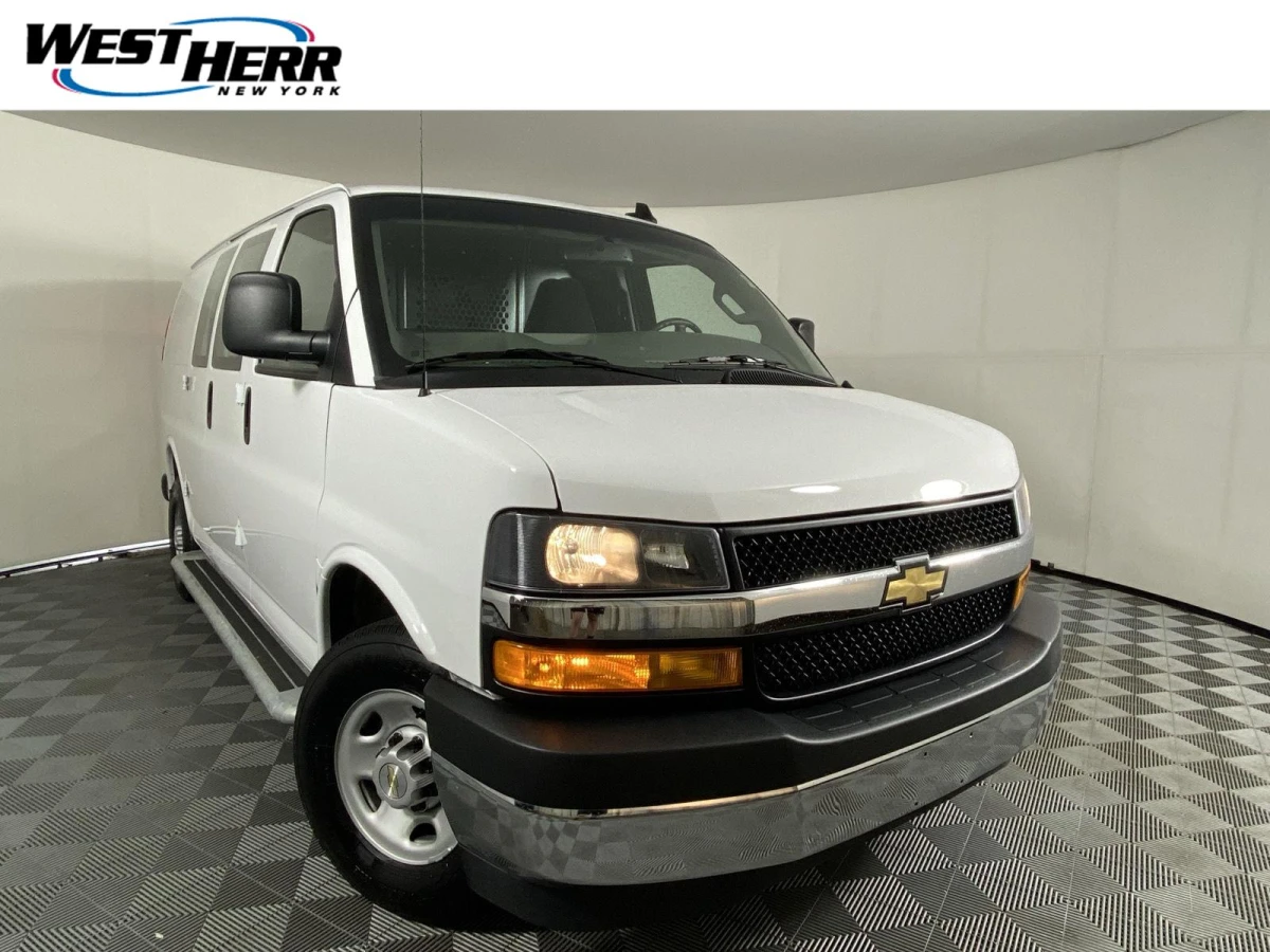 Pre-Owned 2025 Chevrolet Express Cargo Van Cargo Van