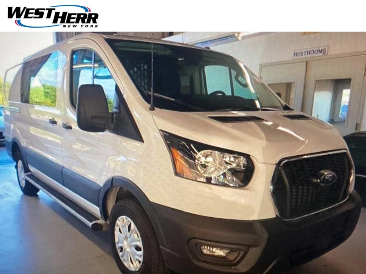 Pre-Owned 2025 Ford Transit 250