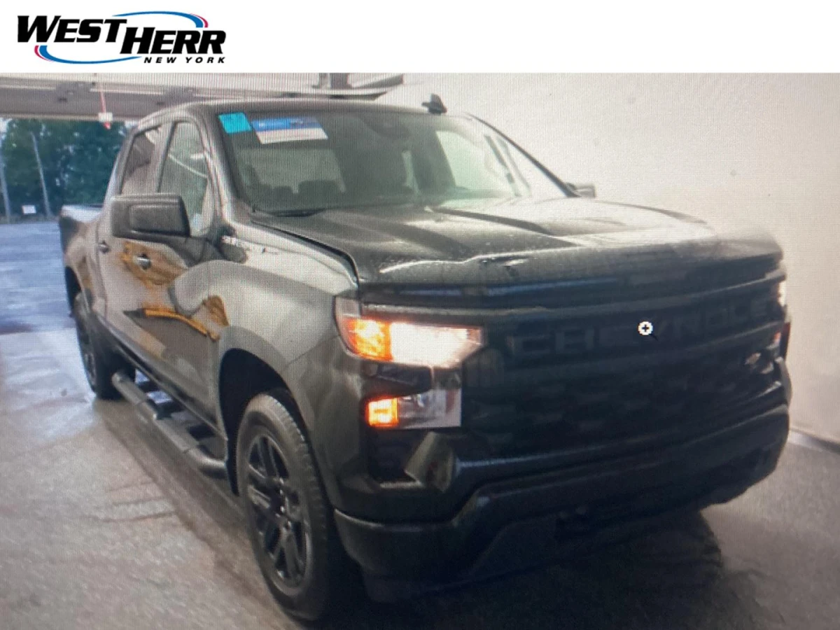 Pre-Owned 2024 Chevrolet Silverado 1500 Custom