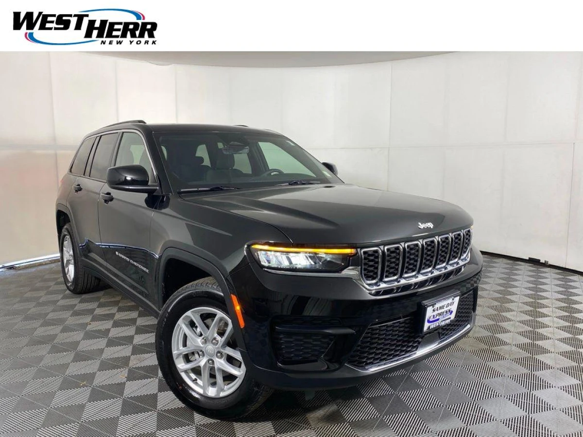 Pre-Owned 2025 Jeep Grand Cherokee Laredo X