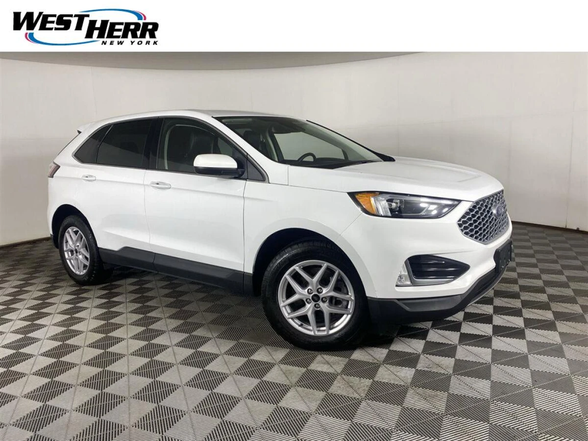 Pre-Owned 2023 Ford Edge SEL