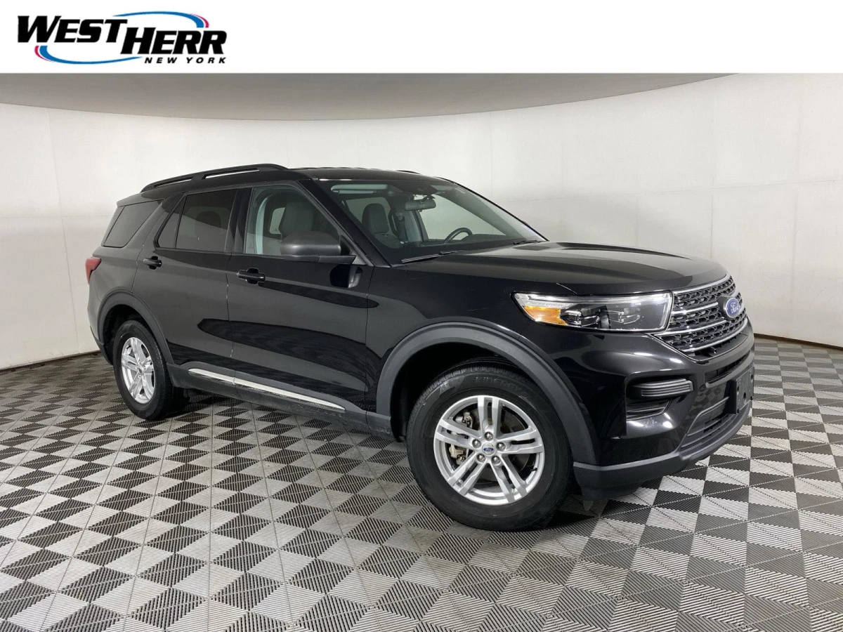 Pre-Owned 2022 Ford Explorer XLT