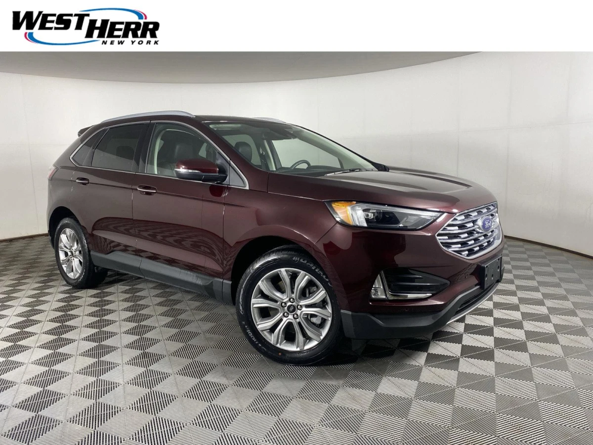 Pre-Owned 2024 Ford Edge Titanium
