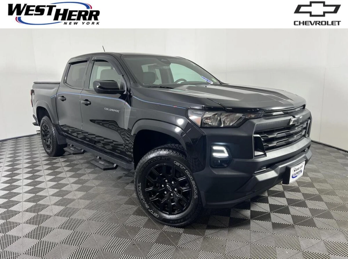 Pre-Owned 2025 Chevrolet Colorado 4WD Work Truck