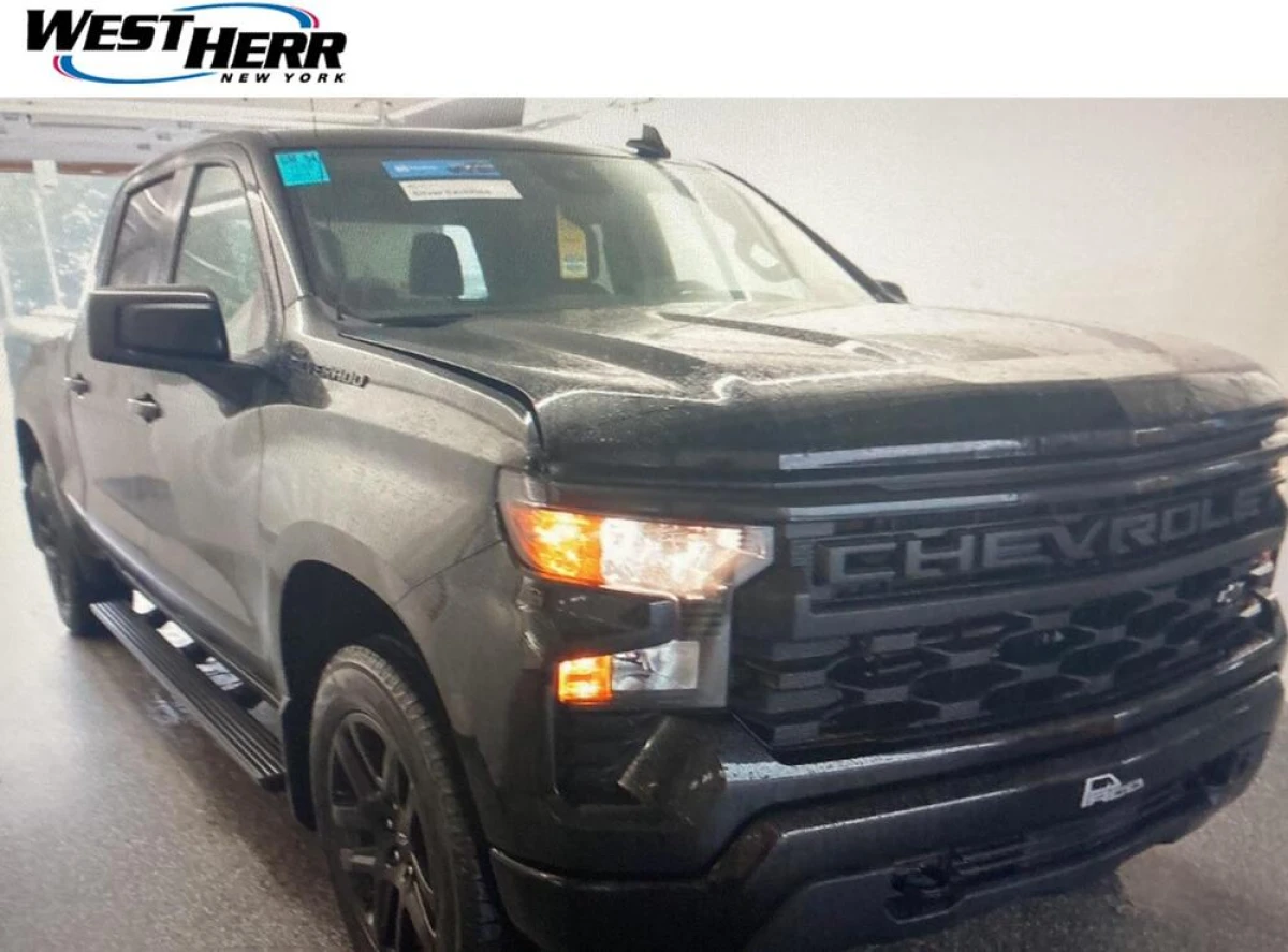 Pre-Owned 2024 Chevrolet Silverado 1500 Custom