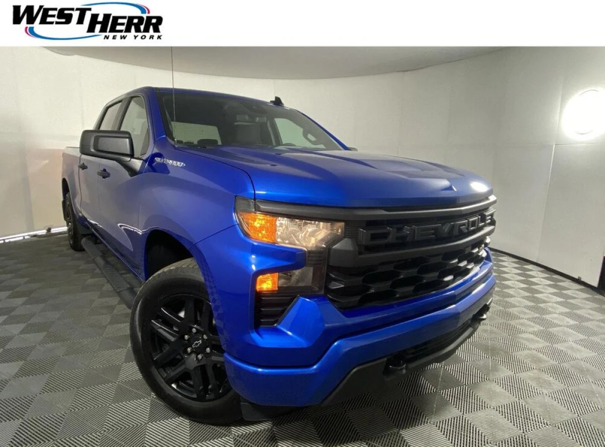 Pre-Owned 2024 Chevrolet Silverado 1500 Custom