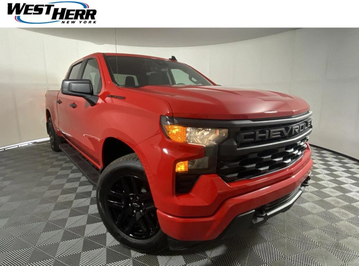 Pre-Owned 2024 Chevrolet Silverado 1500 Custom