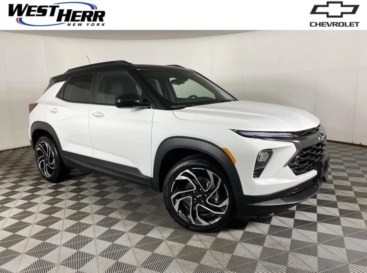 Pre-Owned 2024 Chevrolet Trailblazer RS