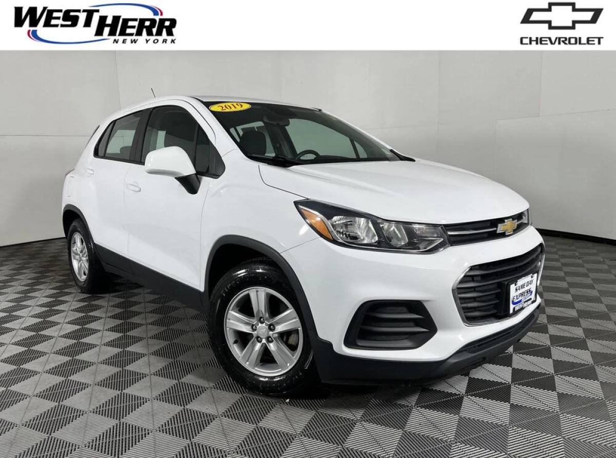 Pre-Owned 2019 Chevrolet Trax LS