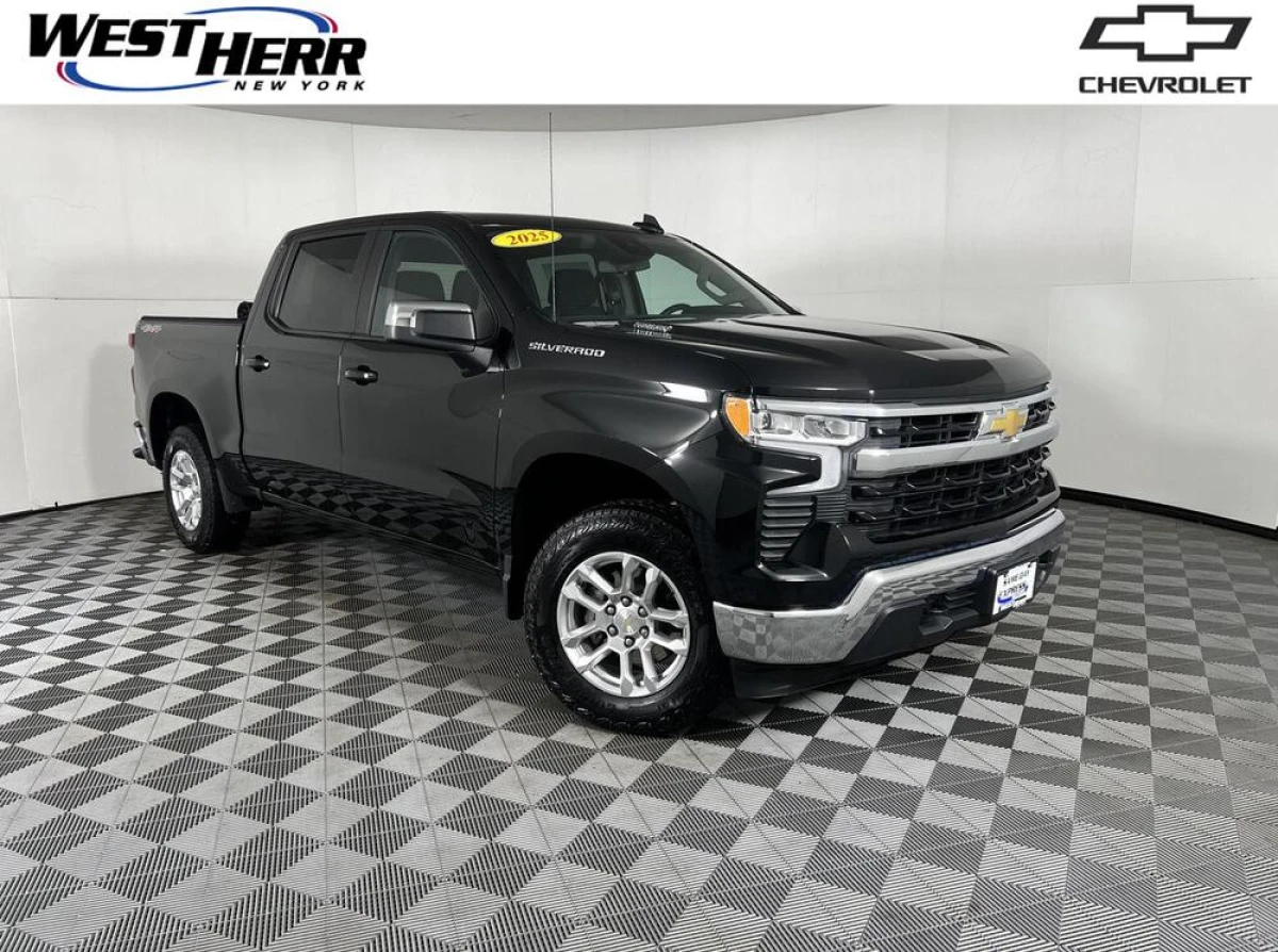 Pre-Owned 2025 Chevrolet Silverado 1500 LT