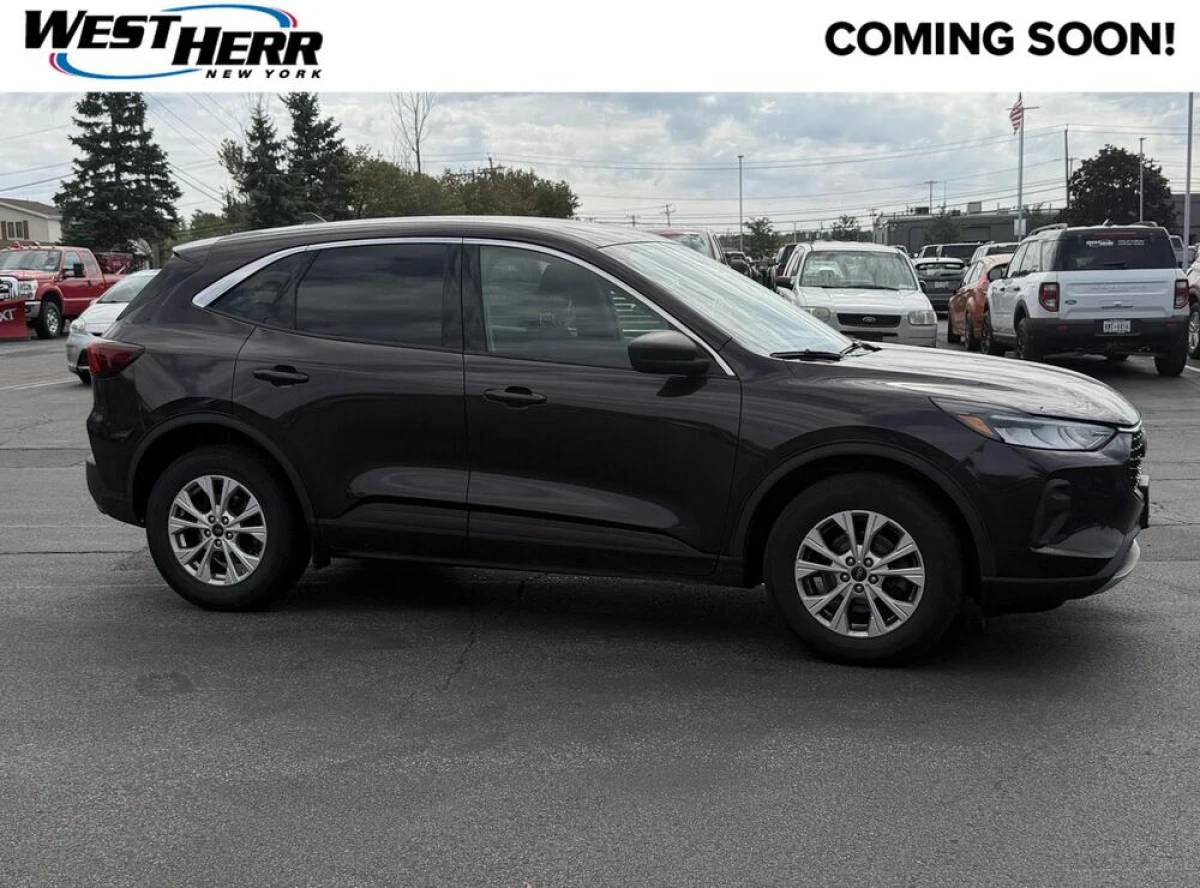 Pre-Owned 2023 Ford Escape Active