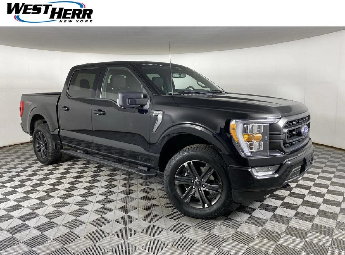 Pre-Owned 2022 Ford F-150 XLT