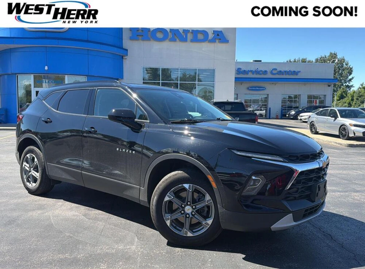 Pre-Owned 2024 Chevrolet Blazer LT