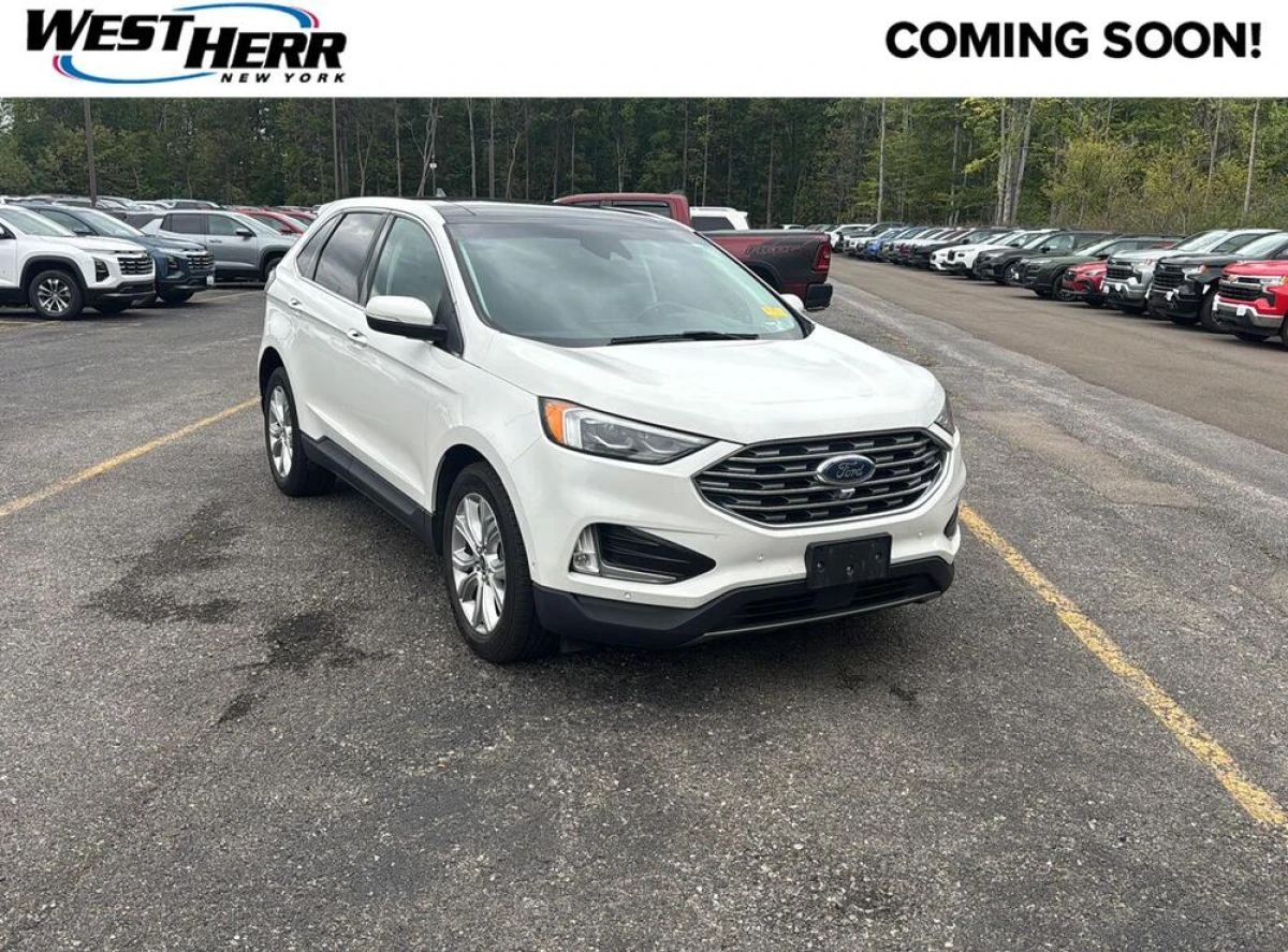 Pre-Owned 2021 Ford Edge Titanium