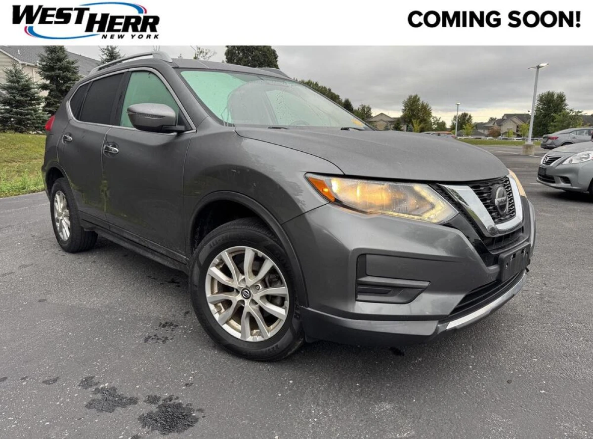 Pre-Owned 2018 Nissan Rogue SV