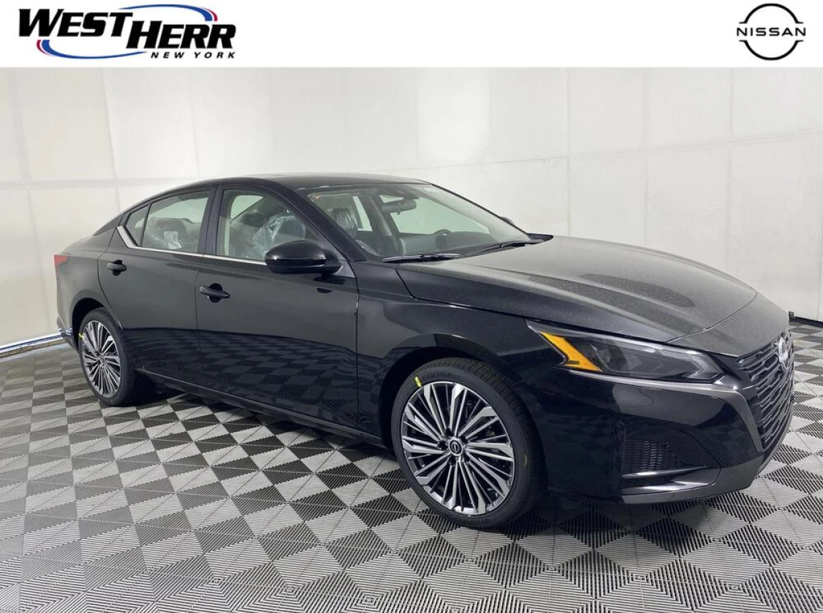 New 2026 Nissan Altima SV