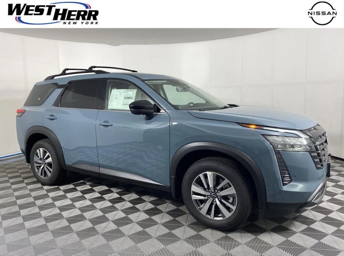 New 2026 Nissan Pathfinder SL