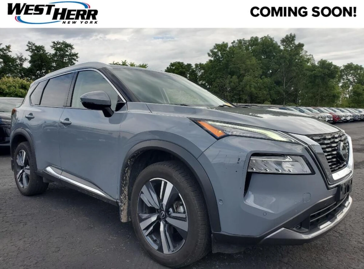 Pre-Owned 2022 Nissan Rogue SL
