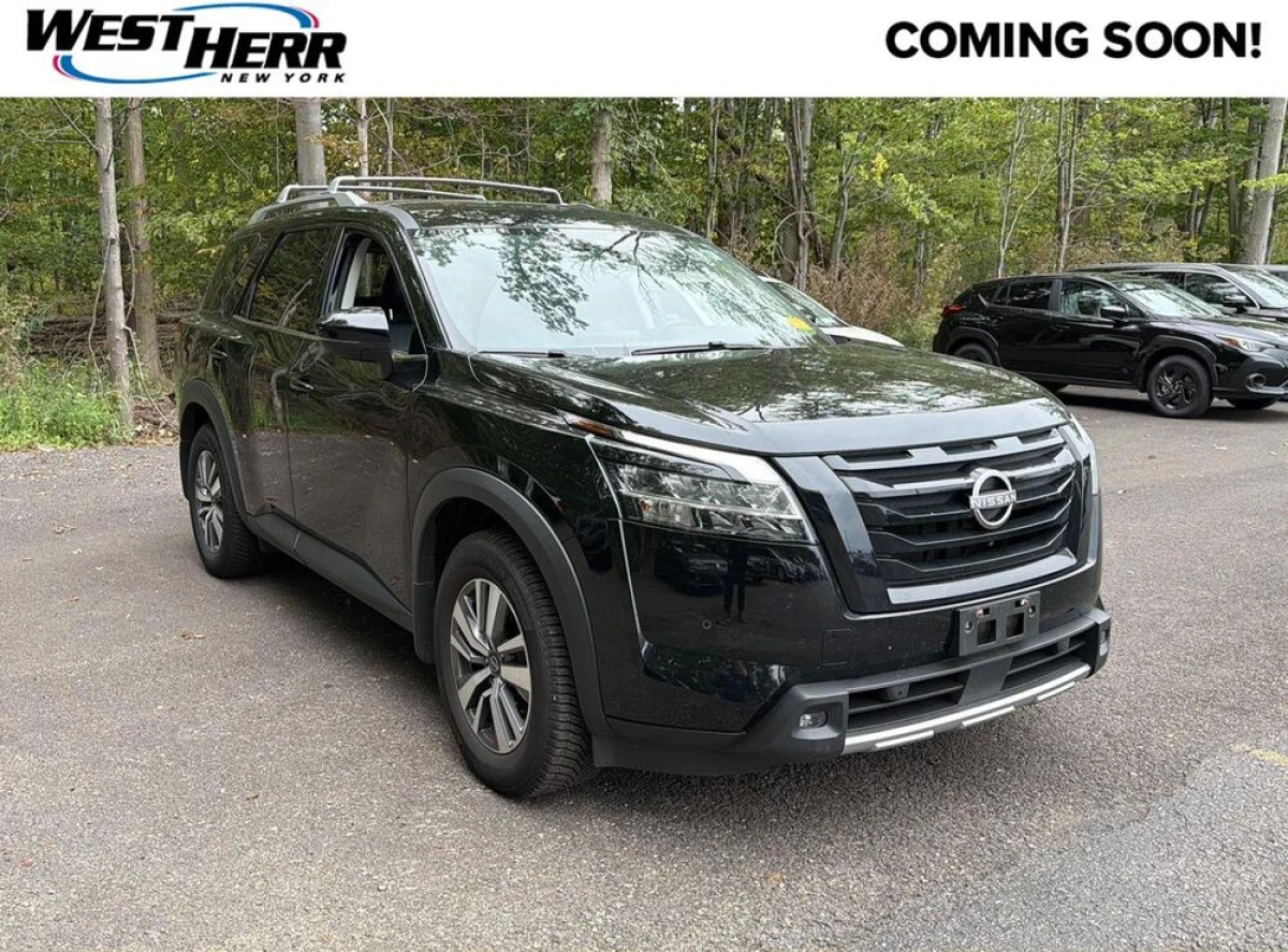 Pre-Owned 2023 Nissan Pathfinder SL
