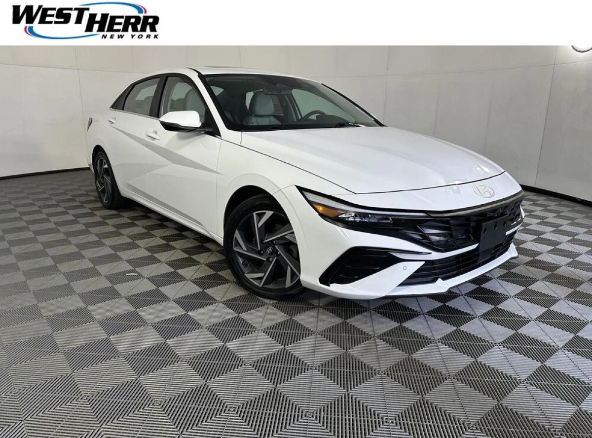 Pre-Owned 2024 Hyundai Elantra Hybrid Limited