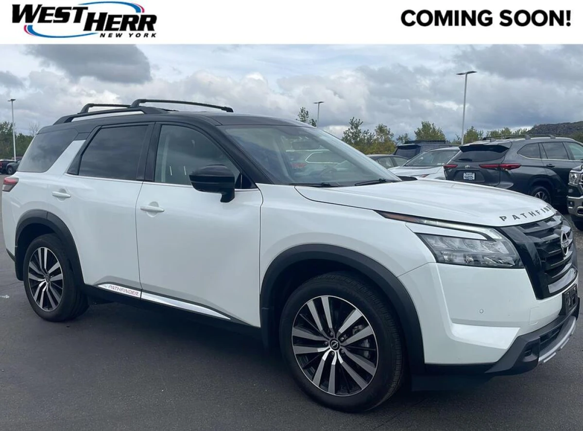 Pre-Owned 2025 Nissan Pathfinder Platinum