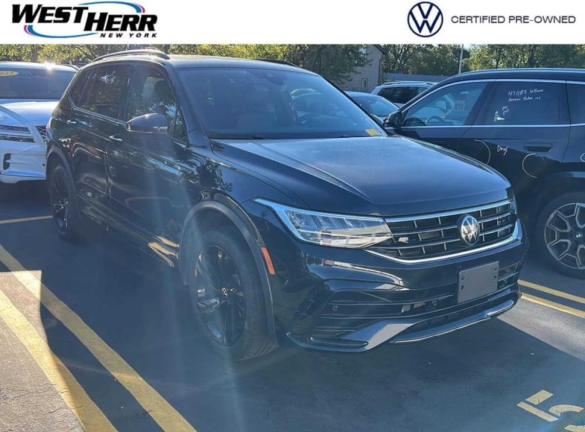 Certified Pre-Owned 2024 Volkswagen Tiguan SE R-Line Black