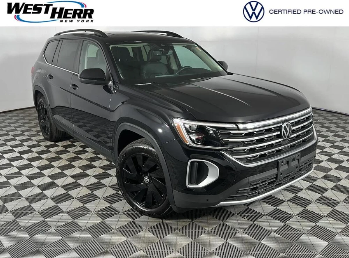 Certified Pre-Owned 2025 Volkswagen Atlas 2.0T SE w/Technology