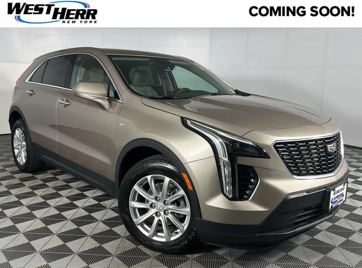 Pre-Owned 2023 Cadillac XT4 FWD Luxury