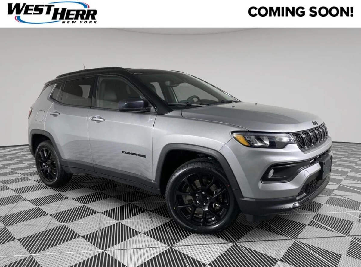 Pre-Owned 2023 Jeep Compass Altitude