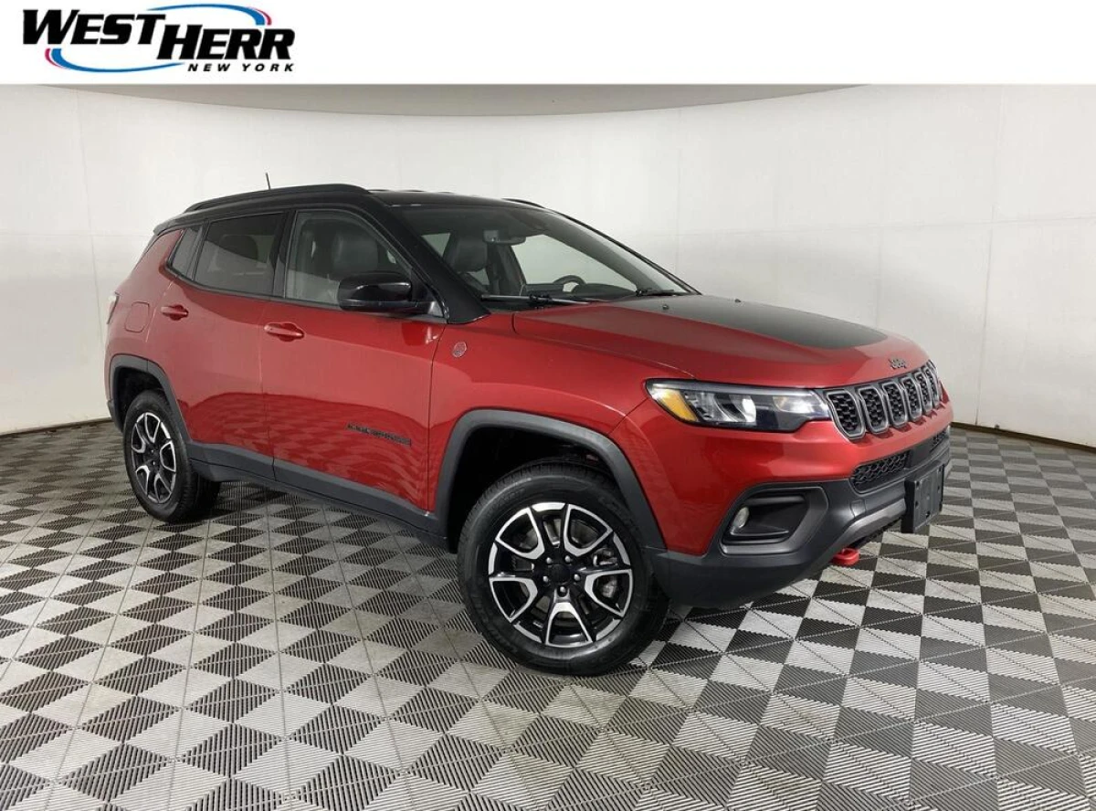 Pre-Owned 2024 Jeep Compass Trailhawk