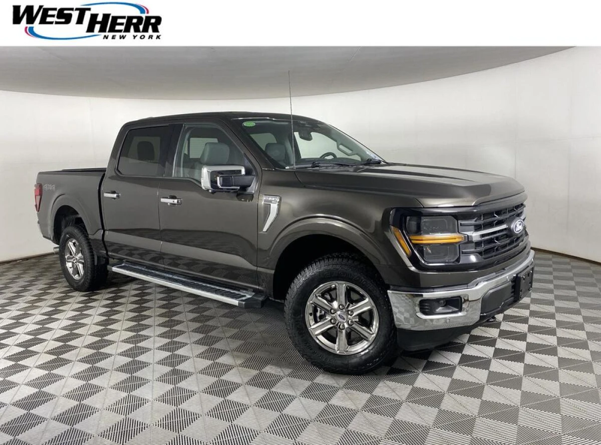 Pre-Owned 2024 Ford F-150 XLT