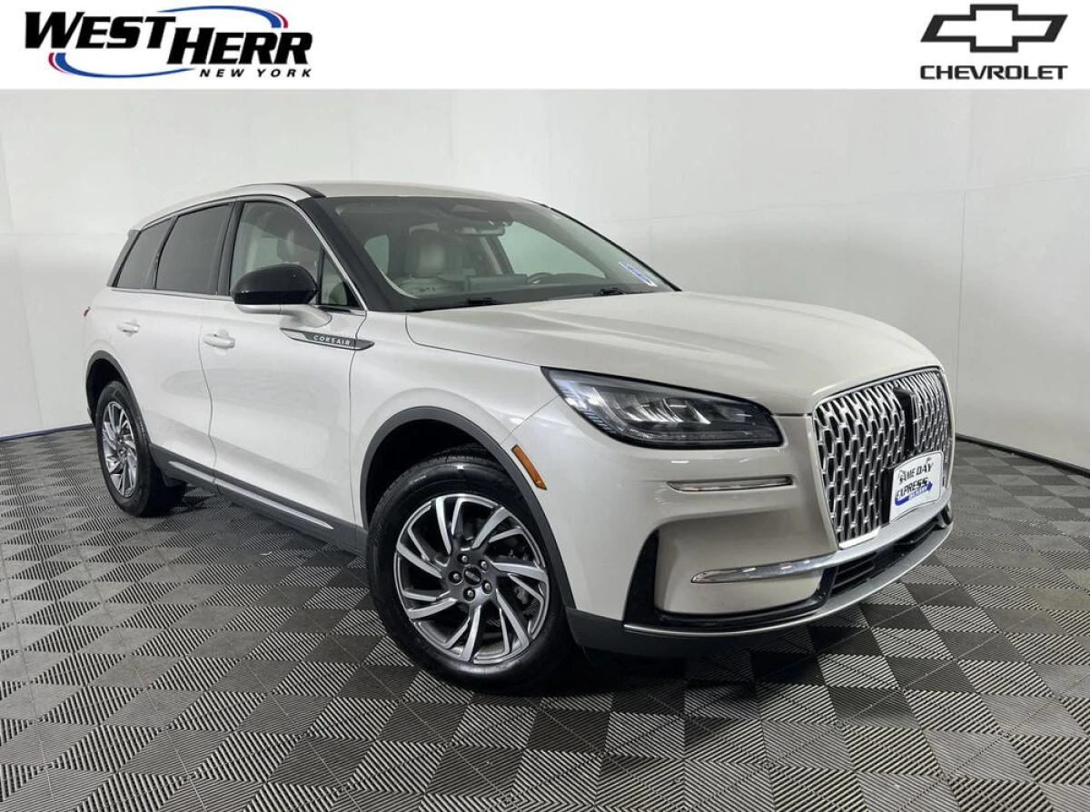 Pre-Owned 2023 Lincoln Corsair Standard