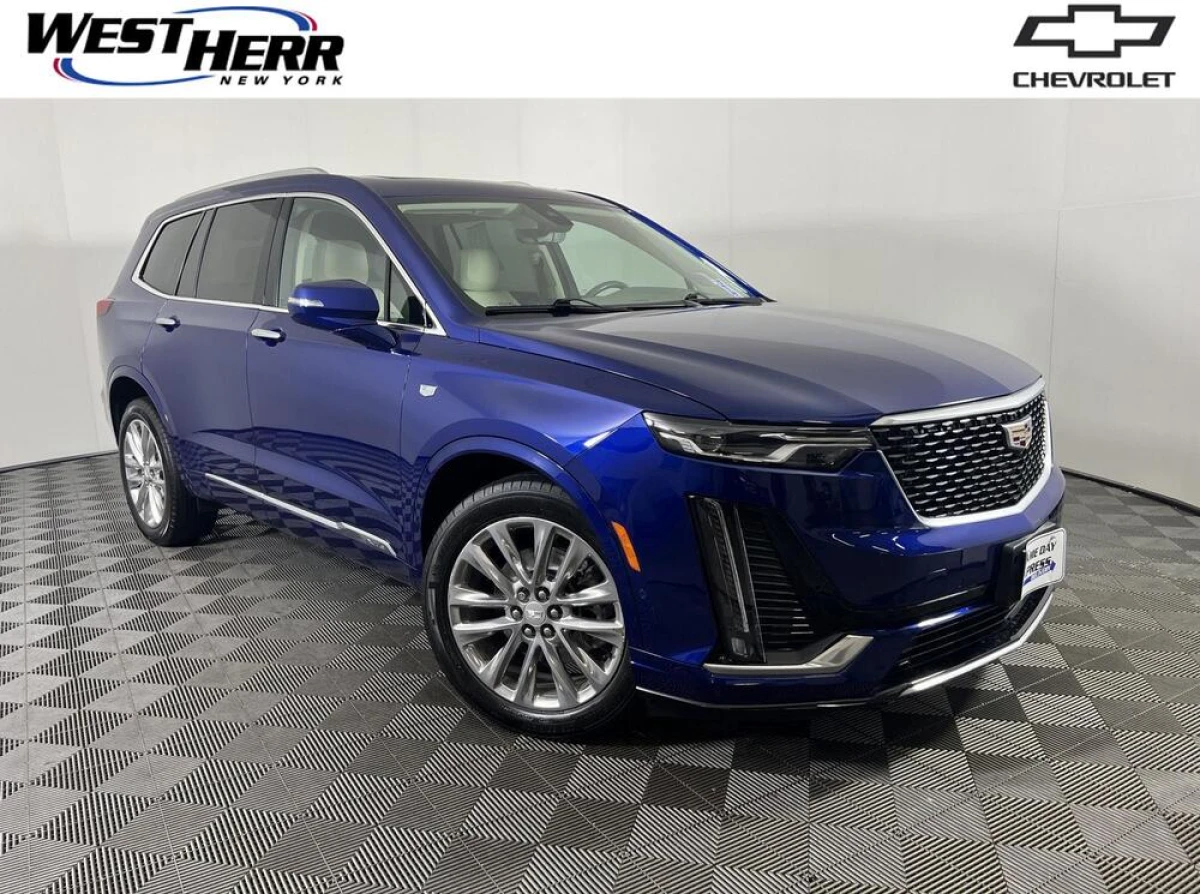 Pre-Owned 2023 Cadillac XT6 AWD Premium Luxury