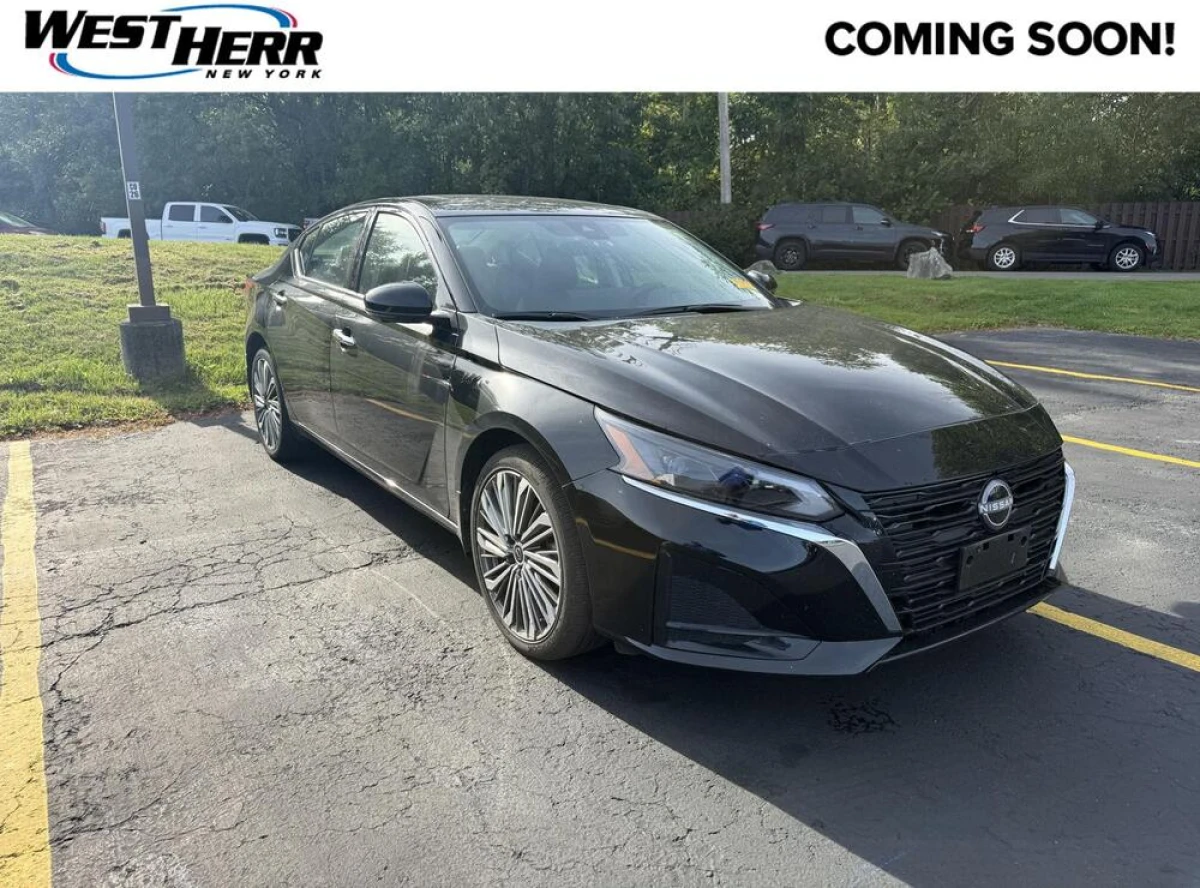 Pre-Owned 2025 Nissan Altima SL