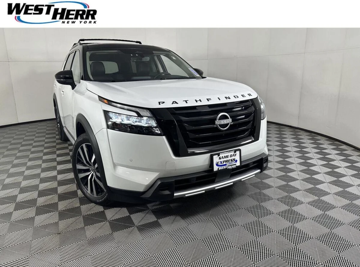 Pre-Owned 2025 Nissan Pathfinder Platinum