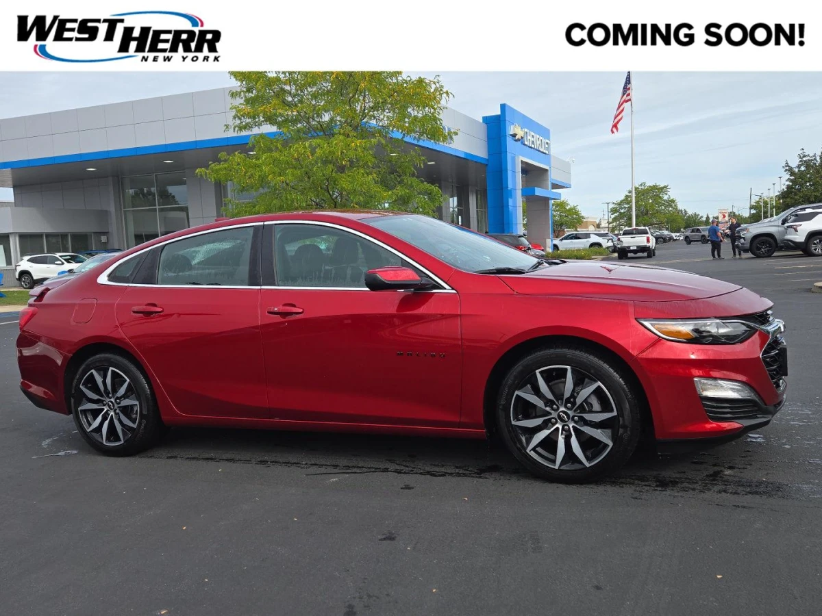 Pre-Owned 2024 Chevrolet Malibu RS