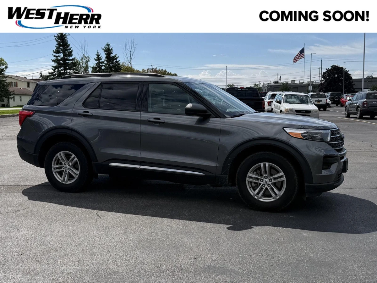 Certified Pre-Owned 2024 Ford Explorer XLT