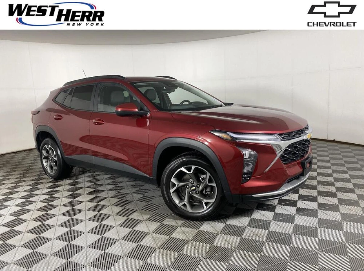 Pre-Owned 2024 Chevrolet Trax LT