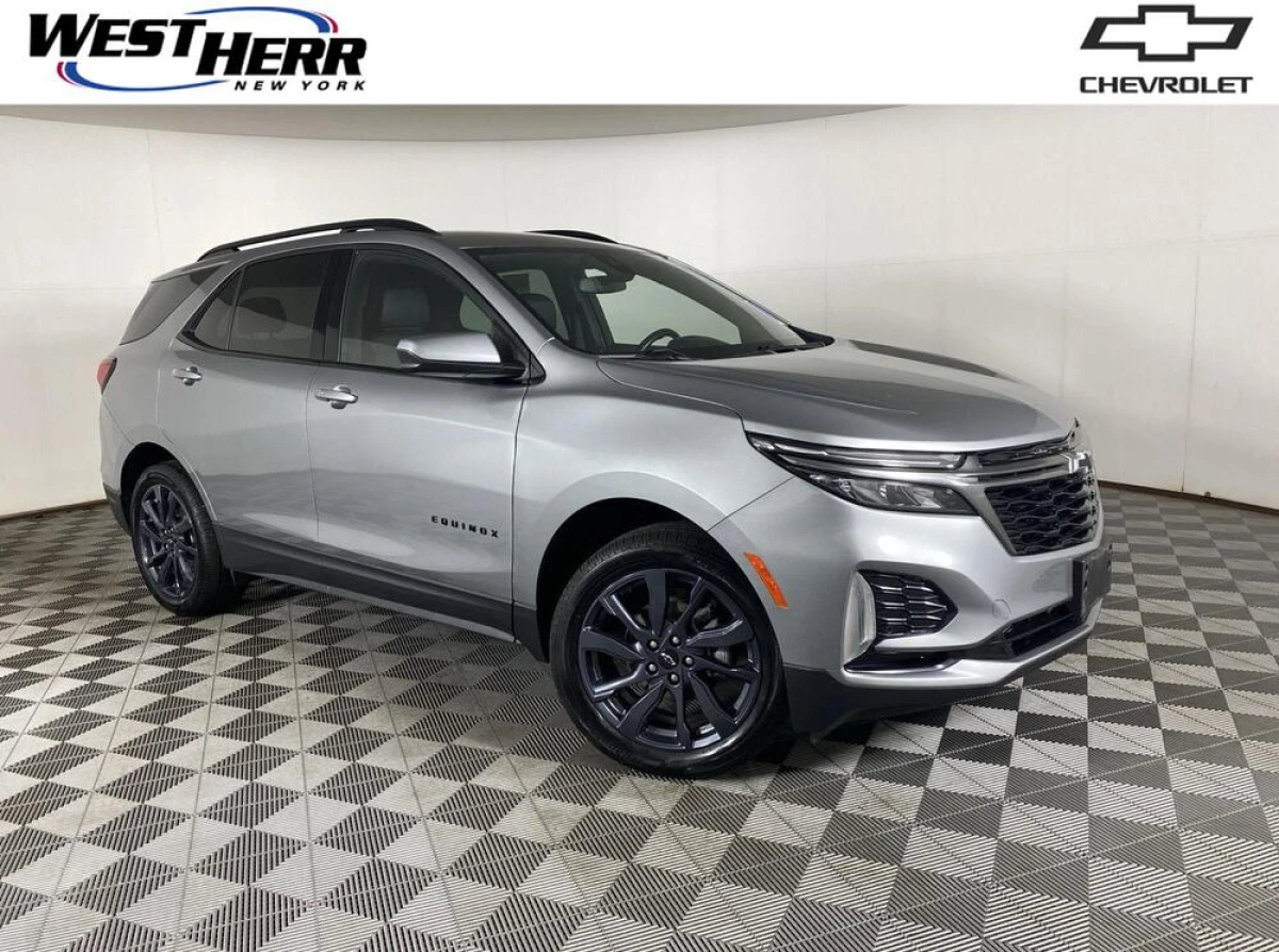 Pre-Owned 2023 Chevrolet Equinox RS