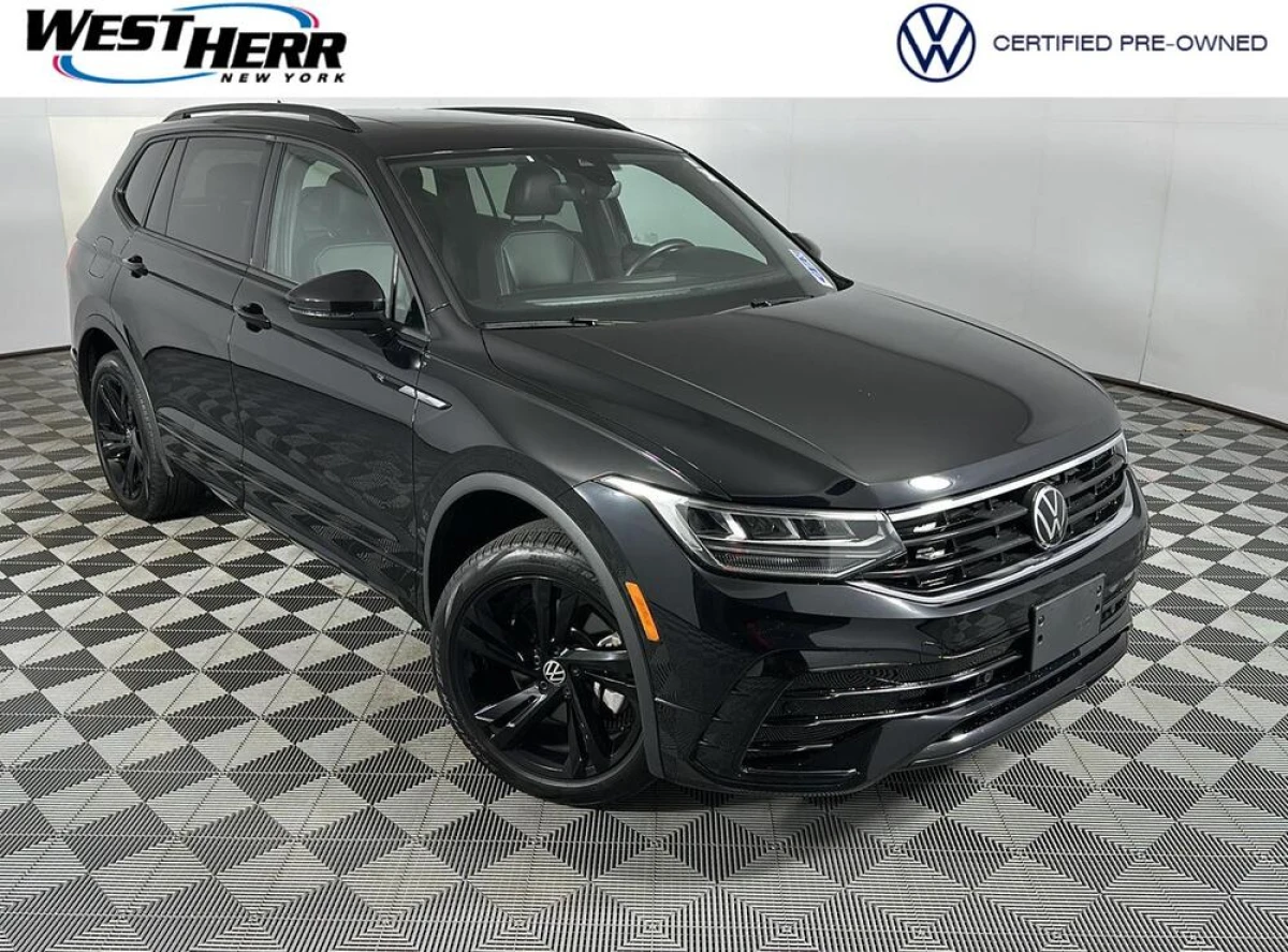 Certified Pre-Owned 2024 Volkswagen Tiguan SE R-Line Black