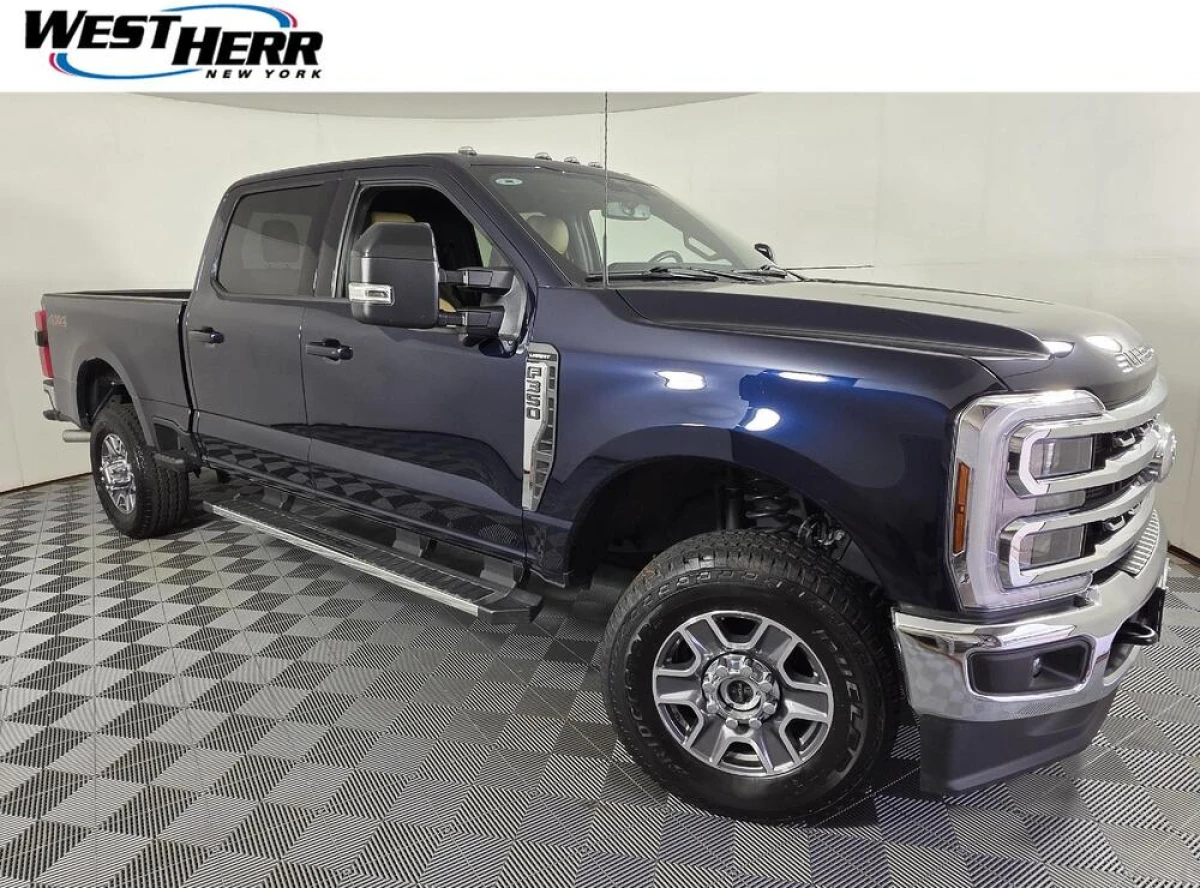Pre-Owned 2024 Ford Super Duty F-350 Lariat
