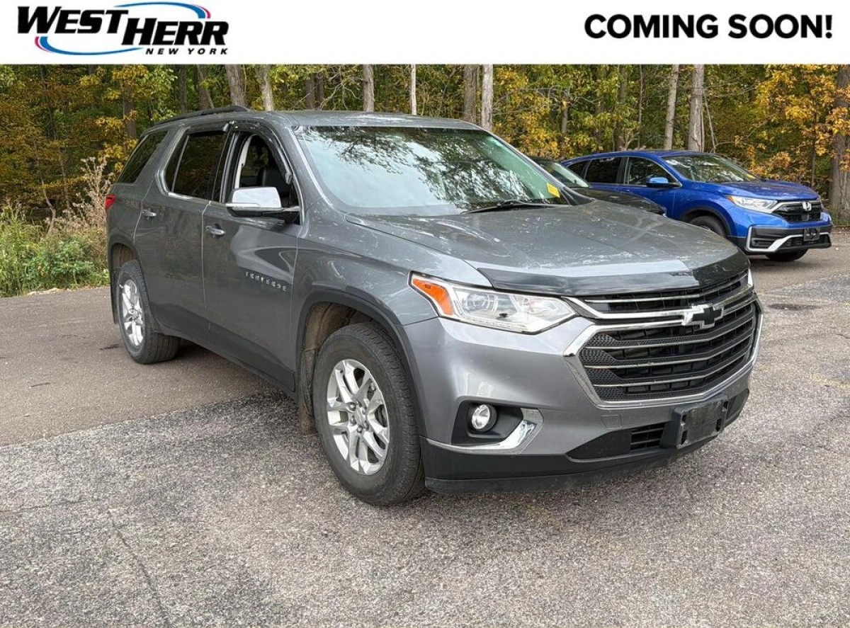 Pre-Owned 2019 Chevrolet Traverse LT Leather