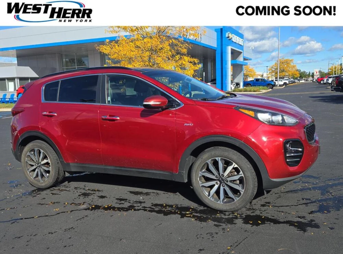 Pre-Owned 2019 Kia Sportage EX