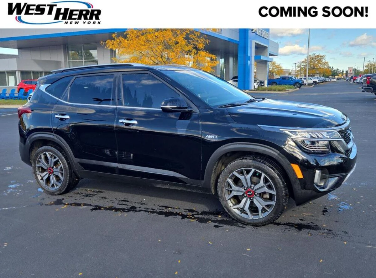 Pre-Owned 2022 Kia Seltos SX
