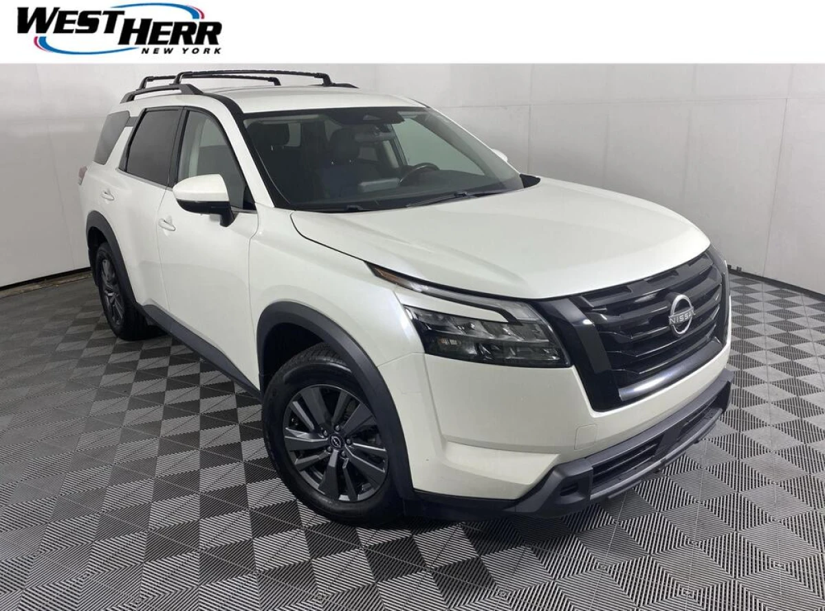 Pre-Owned 2023 Nissan Pathfinder SV